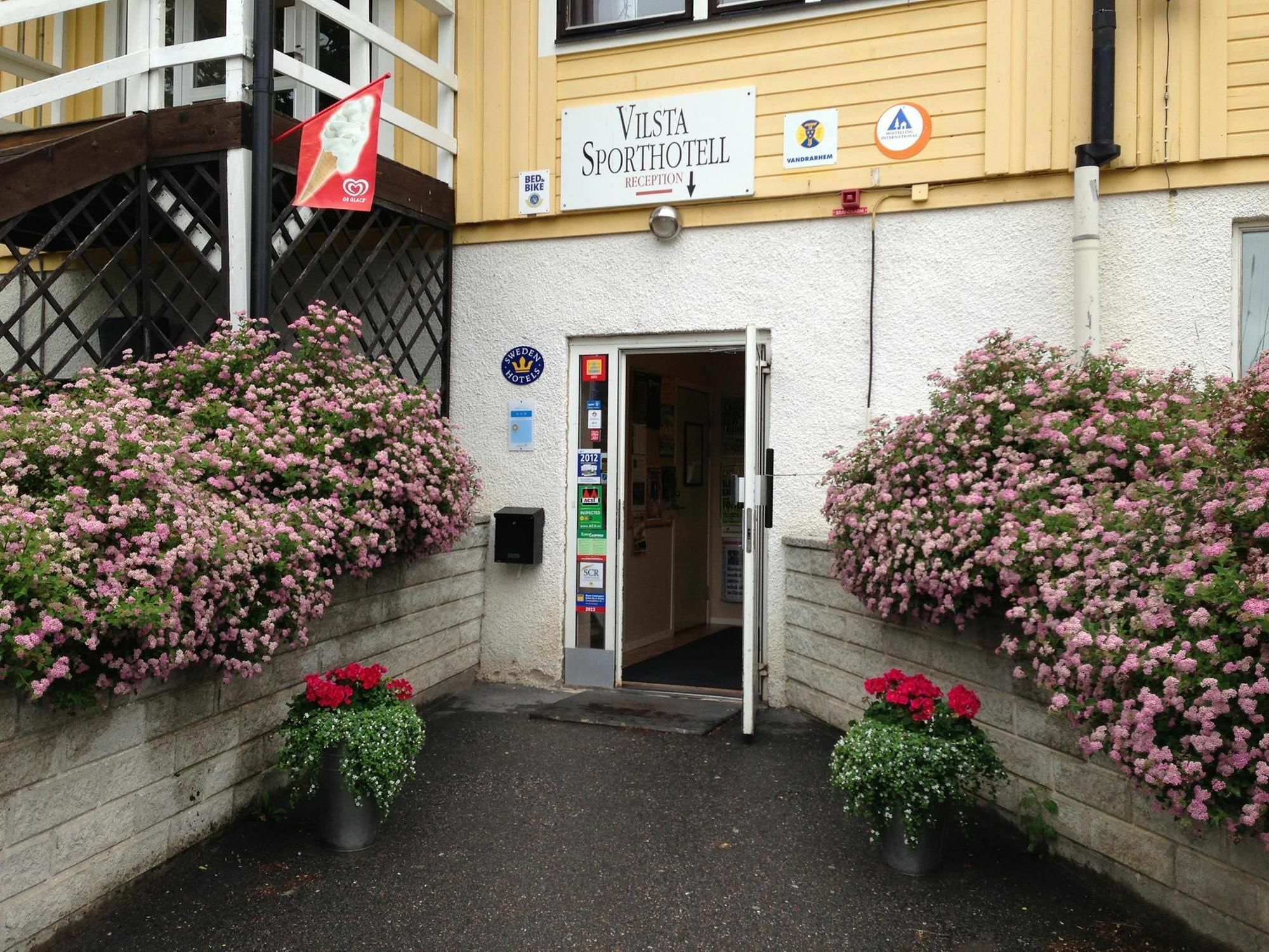 Sure Hotel by Best Western Vilsta Sporthotell Eskilstuna Exterior foto